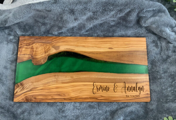 Olive wood and Resin Charcuterie board - Image 5